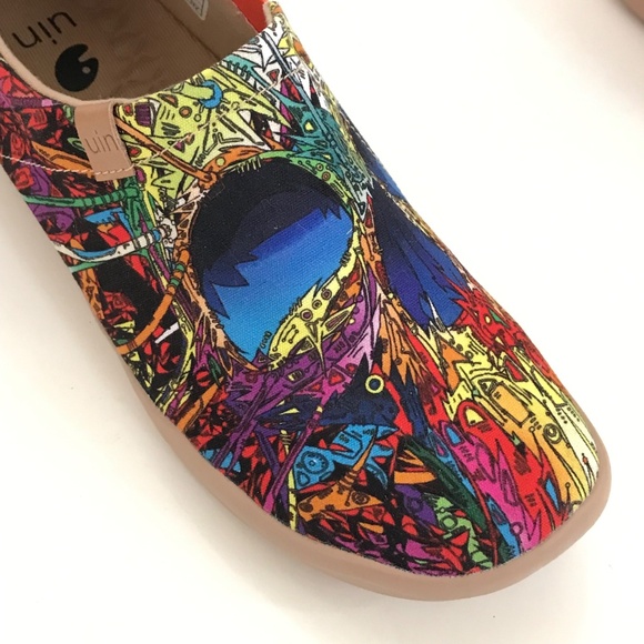 UIN No Body Artistic Slip-On Shoes Vibrant Loafers Women’s Size 10 - Picture 3 of 16